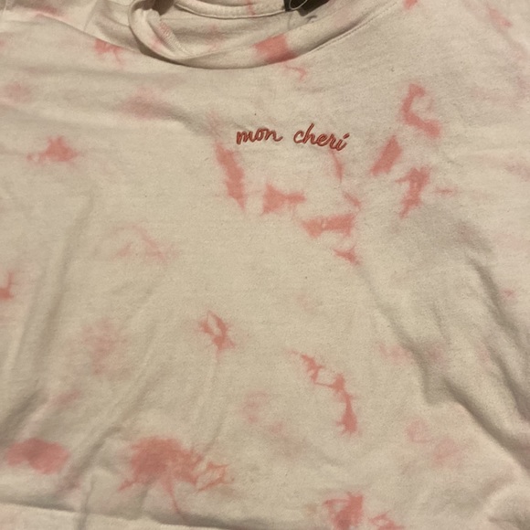 Cute crop that will pop - Picture 2 of 2